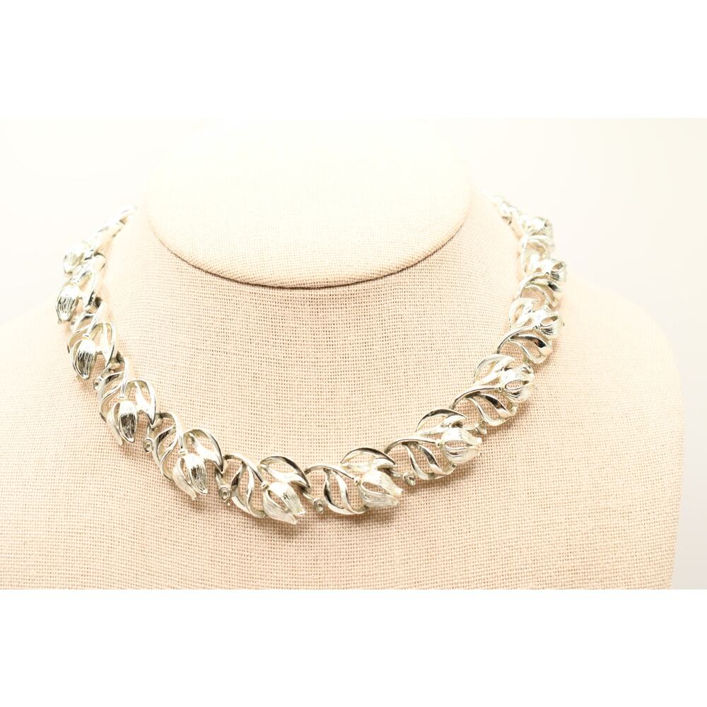 Vintage Lisner Silver Tone Floral Link Choker Necklace Signed 14.5 Inch